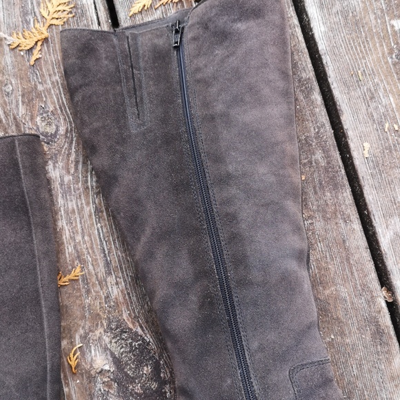 La Canadienne tall suede boots - Picture 7 of 16